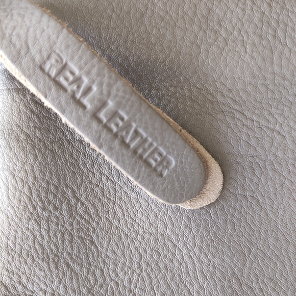 💢Sale!💢 Topshop Small Genuine Leather Flower detail Cross Body Shoulder Bag - Picture 8 of 8